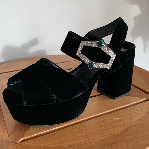 Prada Black Velvet Platform Heels with Green Jewel Embellishment Size 39.5 - Picture 3 of 13